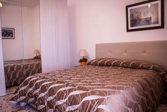 Sciacca Villa Sleeps 4