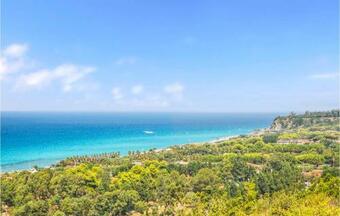 Beautiful Home In Zambrone With Wifi And 1 Bedrooms