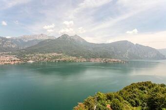 Apartment With Private Parking & Shared Pool!