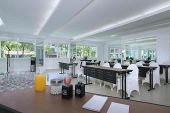 Sheraton Bandara Hotel