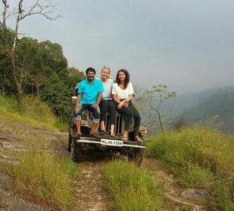 Bed & Breakfast Reds Residency - Homestay