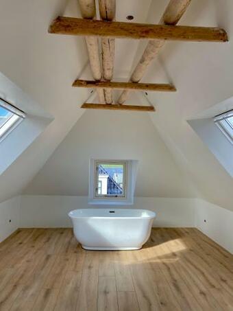 Hotel Zee Van Tijd Holwerd