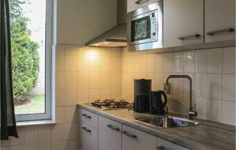 Three-bedroom Holiday Home In Vledder