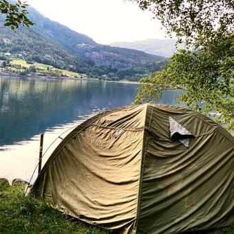 Einehaugen G�rd, Barsnes