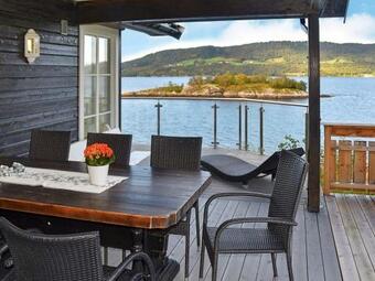 Holiday Home Torvikbukt