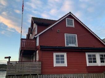 Apartment Tjellst� X