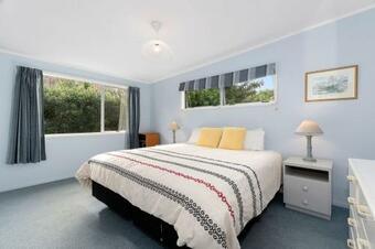 Matapouri Beach Family Haven - Matapouri Holiday Home