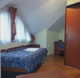 Fenyves Hotel B�k�scsaba