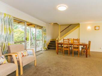 Raetihi Garden Spa Villa - Raetihi Holiday Home