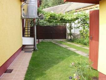 Hostal Z�ch Kl�ra Utcai Apartman