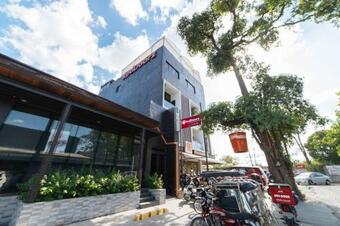 Hotel Reddoorz Plus @ Balibago Angeles City 2