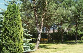 Three-bedroom Holiday Home In Szteklin