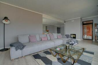 Ocean Blue Apartment & Studio