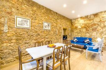 Villa With 2 Bedrooms In Quelfes With Wonderful Sea View Shared Pool Enclosed Garden 3 Km From The Beach