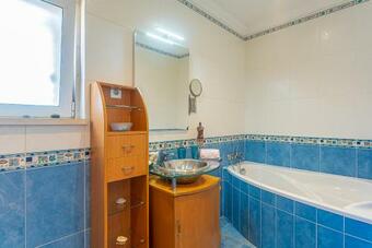 Quinta Do Conde Villa Sleeps 10 With Pool And Air Con