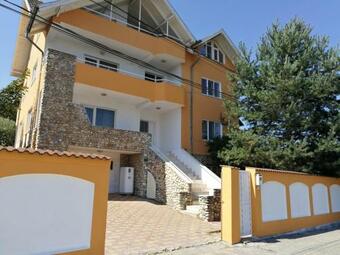 Penthouse Apartment In Leo Guesthouse