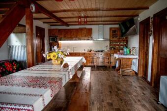 Hostal Pensiunea Pe Deal