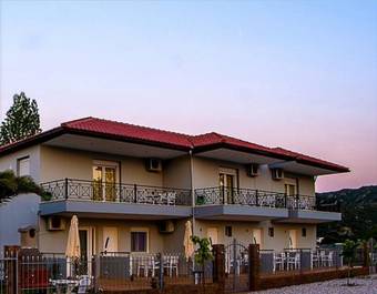 A Ponte Studios & Apartments