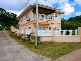 Hostal Petit Barbaron Villa