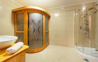 Beautiful Apartment In Portoroz W/ Outdoor Swimming Pool, Sauna And 2 Bedrooms