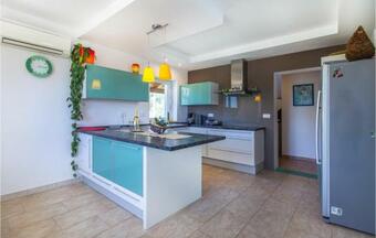 Beautiful Apartment In Secovlje With Wifi, Outdoor Swimming Pool And 3 Bedrooms