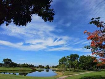 Hotel Uniland Golf & Resort