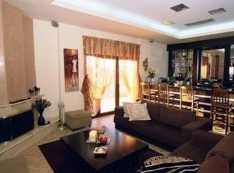 Hotel Petrinos Lofos