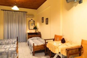 Hostal Artemis Apartments