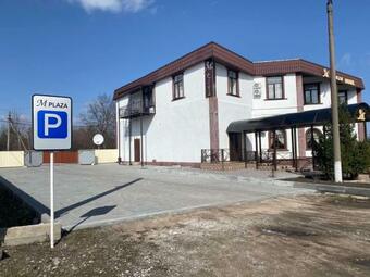 Hotel ??????????-??????????? ???????? M Plaza