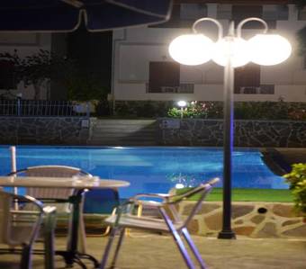 Apartamento Tria Adelphia