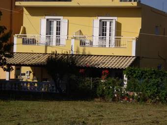 Alex Studios & Apartments