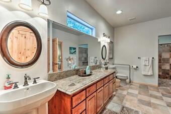 Lavish Cabin With Deck Less Than 3 Mi To Pinetop Country Club