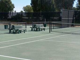 Roadrunner Club 76 Home