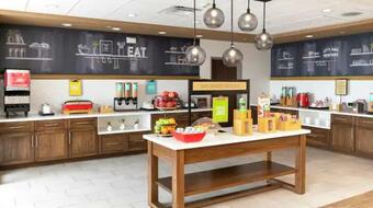 Hotel Hampton Inn & Suites Watsonville