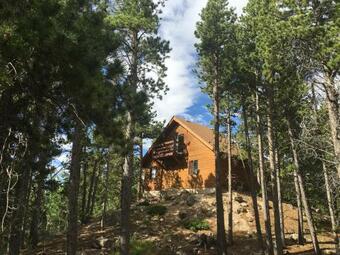 5-acre Allenspark Cabin With Rocky Mntn Views And Pond