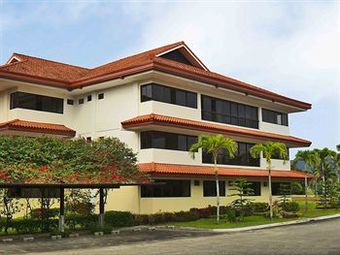 Hotel The Suites At Mount Malarayat