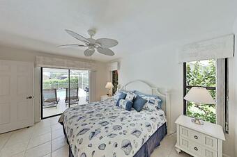 Gorgeous Canal Getaway With Pool & Private Dock Home