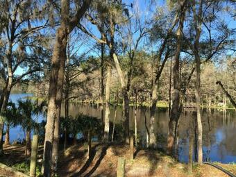 Bed & Breakfast Riverview Lounge