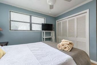 Gorgeous Home In Gulf Breeze