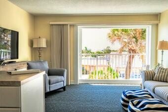 Apartamento Tipsy Turtle Oceanfront 1 Bedroom Condo