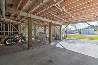 Serene Canal Front Home With Direct Gulf Access