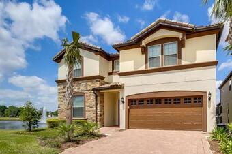 Villa Windsor At Westside - 8817md