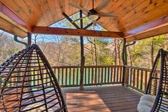 Lakefront Blue Ridge Haven Deck, Canoe, Game Room