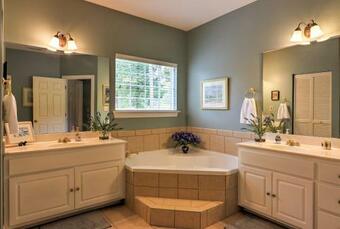 Apartamento Clayton Condo On Kingwood Golf Course Near Main St