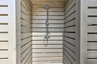 The Ultimate Luxury Retreat On Lake Burton!