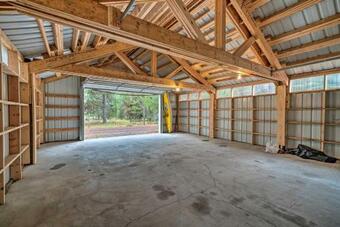 2 Cozy Cabins With Snowmobile Parking Near The Lake!