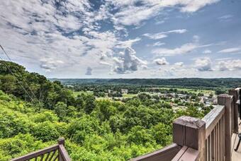 Burkesville Apartment With Views And Pool Access!