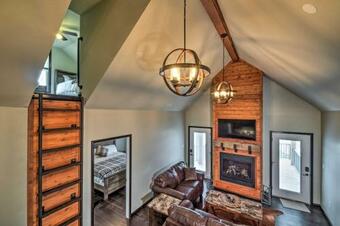 Tranquility Lake Getaway With Dock And Hot Tub!