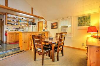 Charming Casco Cottage On Lake With Private Dock!