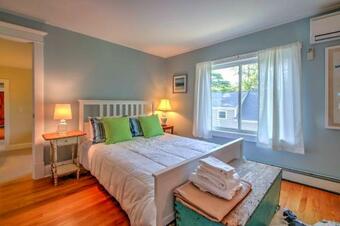 Superb 3-story Kennebunk Home - Half Mi To Beach!